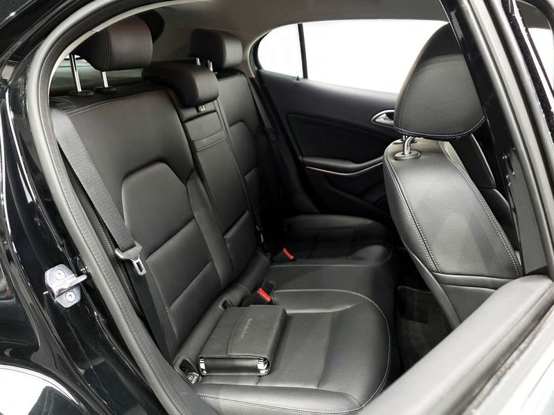 2019 Mercedes-Benz A-Class GLA220 photo 11