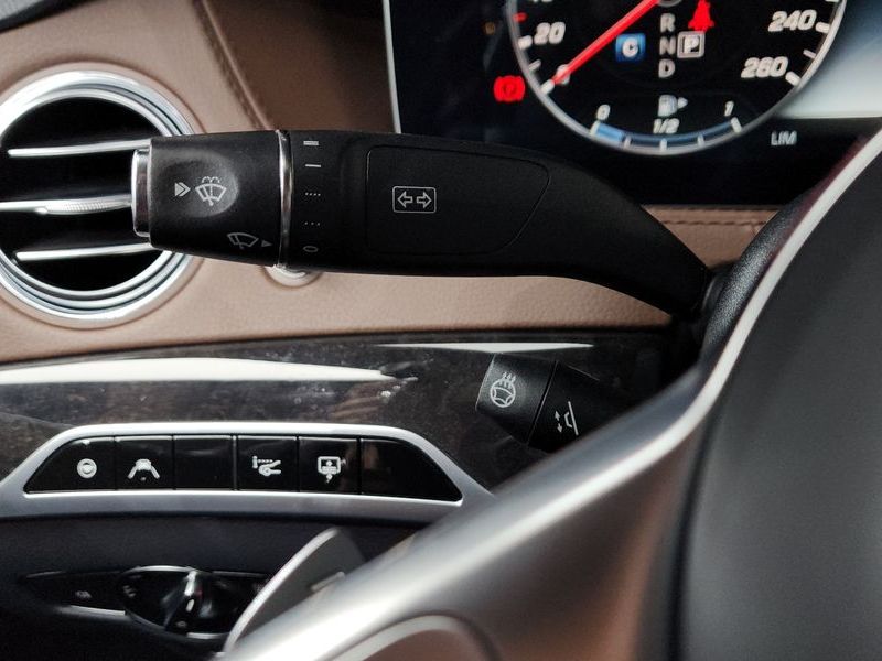 2020 Mercedes-Benz S-Class S350L photo 30
