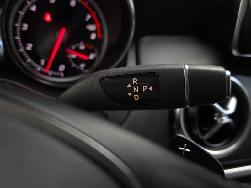 2019 Mercedes-Benz A-Class GLA220 photo 9