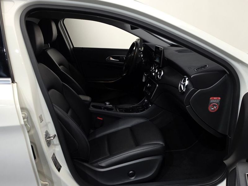 2019 Mercedes-Benz A-Class GLA220 photo 26