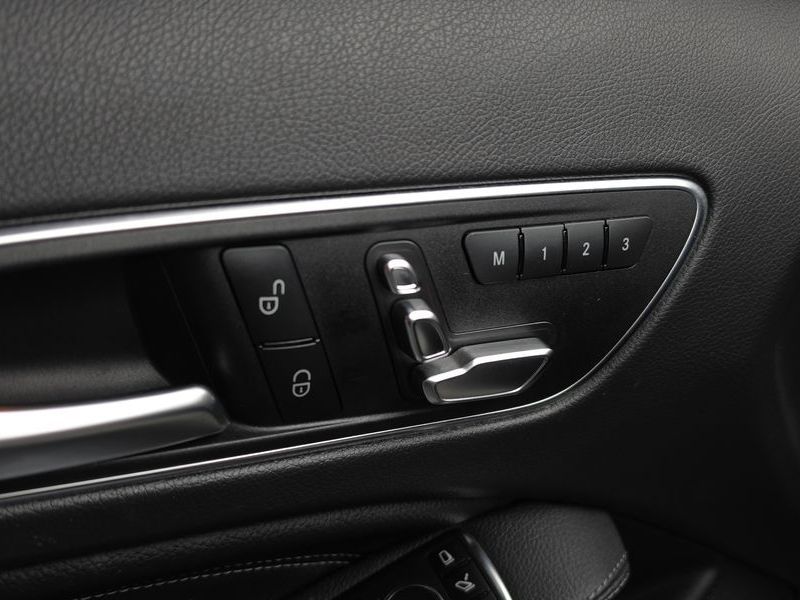 2019 Mercedes-Benz A-Class GLA220 photo 30