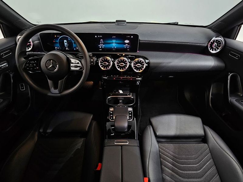 2020 Mercedes-Benz A-Class A220 Sedan photo 7