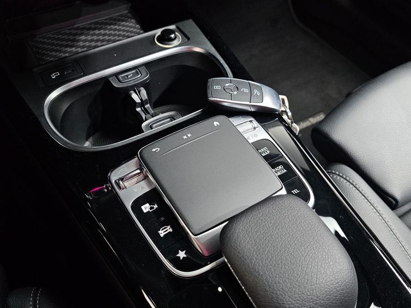 2020 Mercedes-Benz A-Class A220 Sedan photo 9