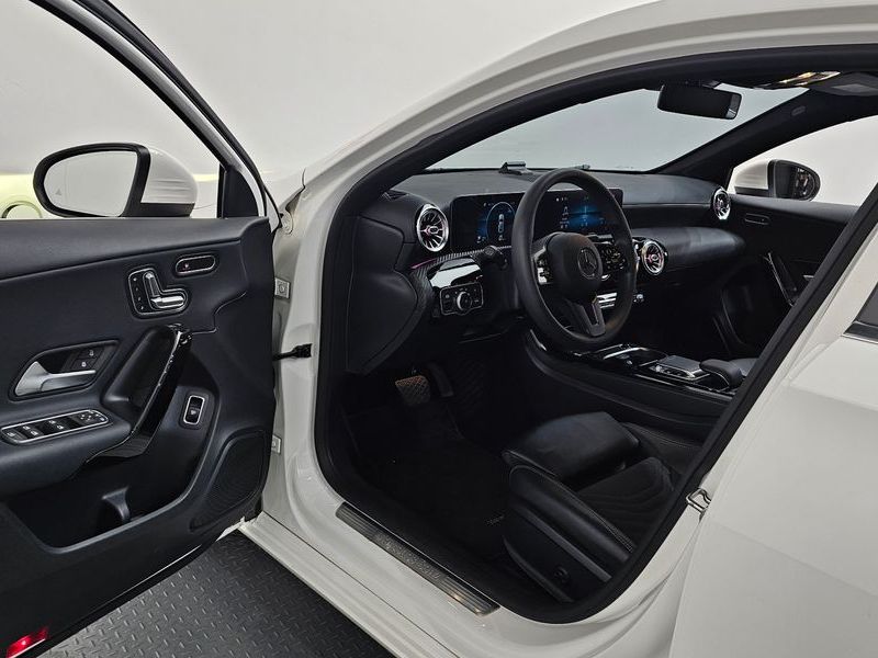 2020 Mercedes-Benz A-Class A220 Sedan photo 10