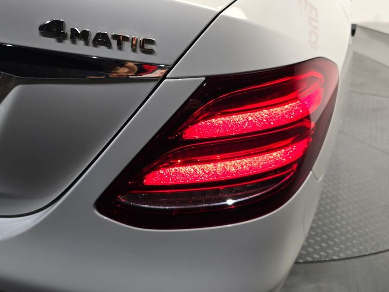 2019 Mercedes-Benz E-Class E300 4MATIC Exclusive photo 23