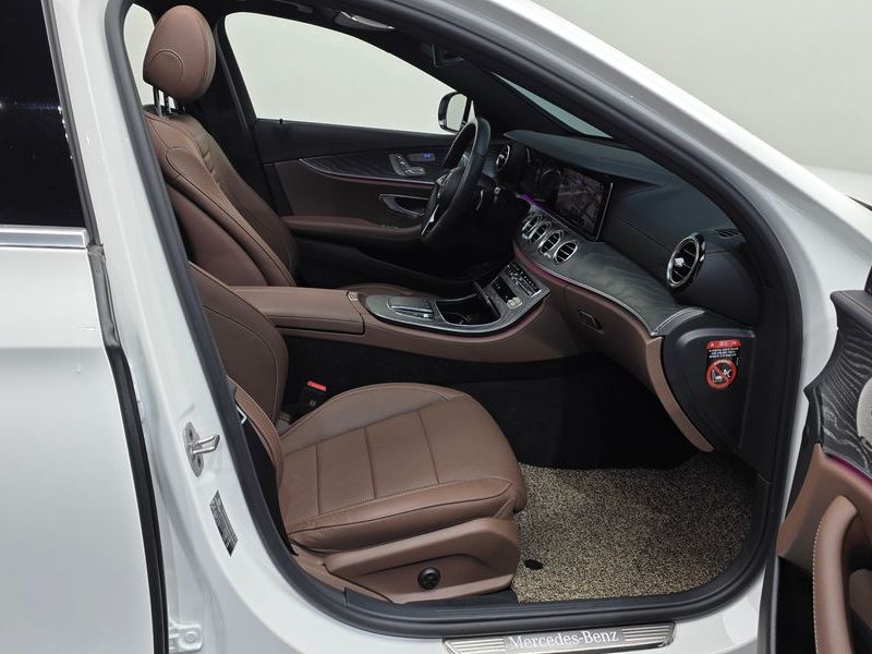 2023 Mercedes-Benz E-Class E350 4MATIC Exclusive photo 11