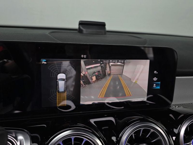 2021 Mercedes-Benz B-Class GLB200 d photo 16