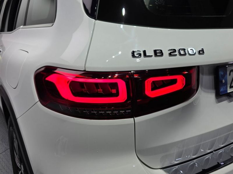 2021 Mercedes-Benz B-Class GLB200 d photo 23
