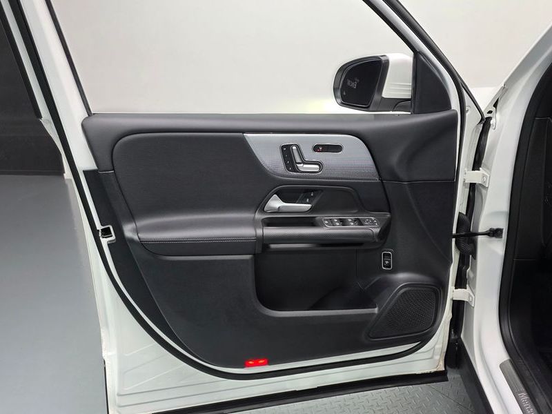 2021 Mercedes-Benz B-Class GLB200 d photo 24