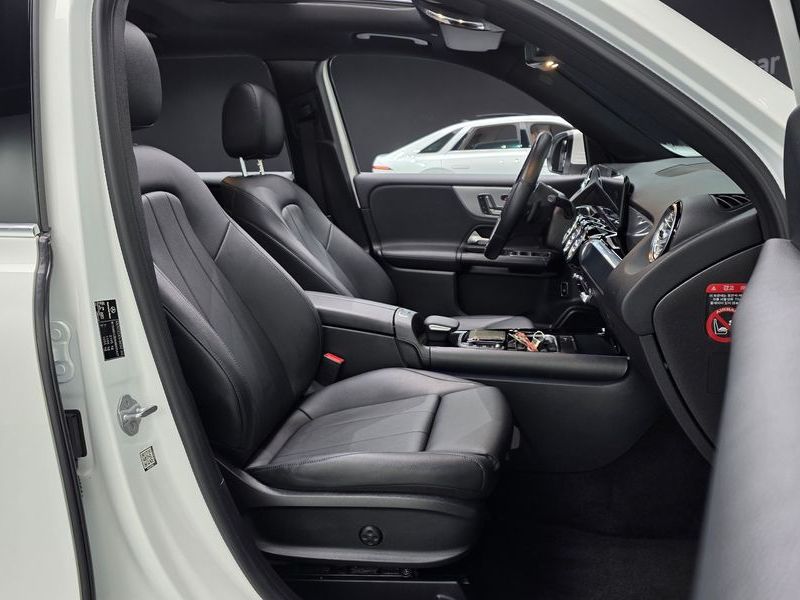 2021 Mercedes-Benz B-Class GLB200 d photo 26
