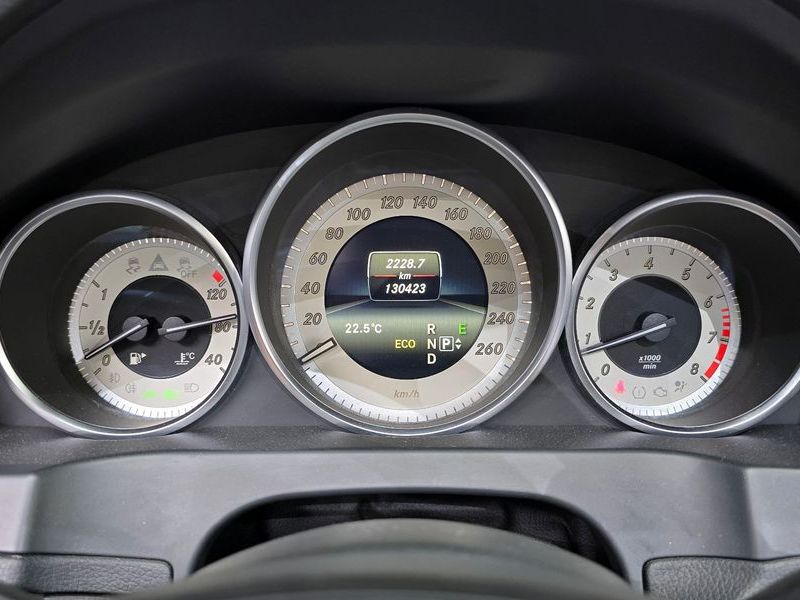 2014 Mercedes-Benz E-Class E200 Cabriolet photo 8