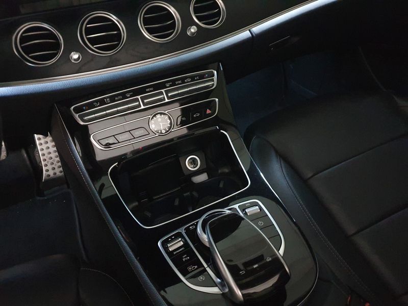 2017 Mercedes-Benz E-Class E220d 4MATIC Avantgarde photo 13