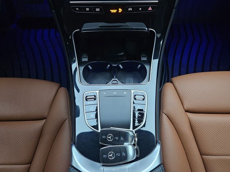 2022 Mercedes-Benz C-Class GLC300e 4MATIC photo 9