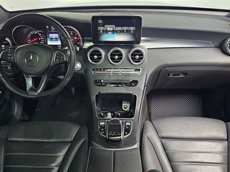 2017 Mercedes-Benz C-Class GLC220 d 4MATIC Premium photo 7