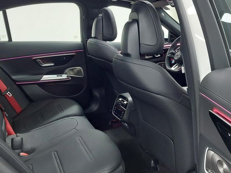 2026 Mercedes-Benz E-Class AMG E53e 4MATIC+ photo 10