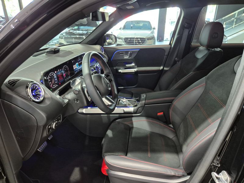 2026 Mercedes-Benz B-Class GLB250 4MATIC photo 10