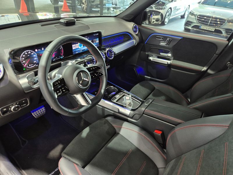 2026 Mercedes-Benz B-Class GLB250 4MATIC photo 19