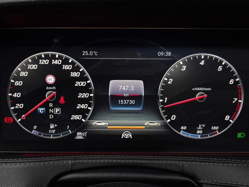 2018 Mercedes-Benz S-Class S560L 4MATIC photo 8