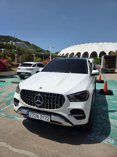 2026 Mercedes-Benz E-Class GLE450 4MATIC photo 1