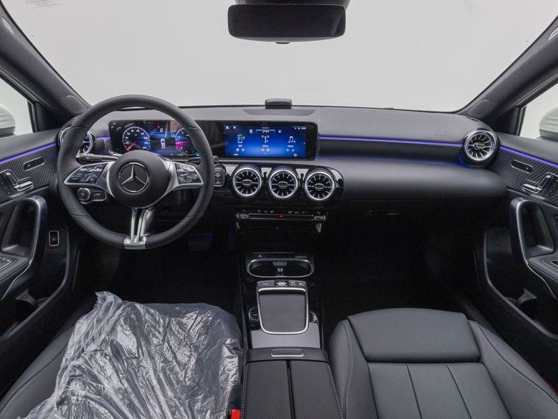 2026 Mercedes-Benz A-Class A220 Sedan photo 7