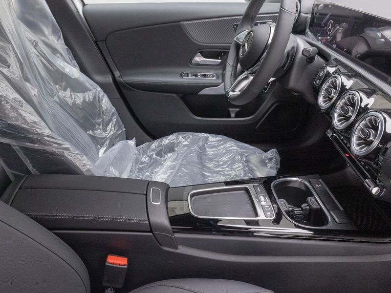 2026 Mercedes-Benz A-Class A220 Sedan photo 9