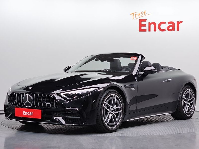2025 Mercedes-Benz CLA AMG SL43 photo 1