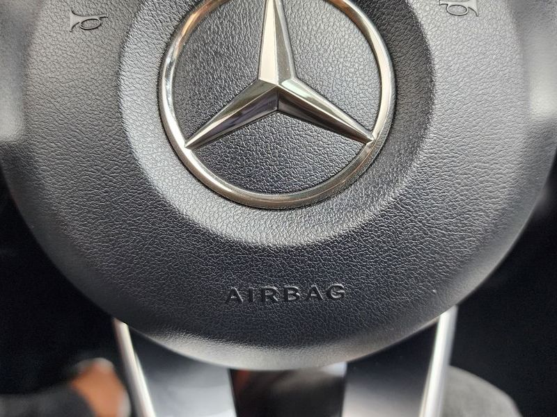 2017 Mercedes-Benz C-Class AMG SLC43 photo 18
