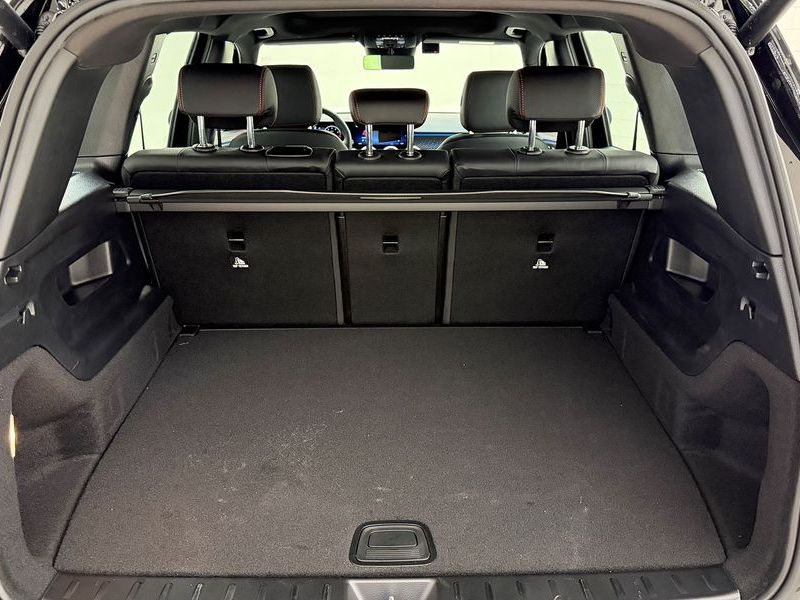 2025 Mercedes-Benz B-Class GLB250 4MATIC photo 11