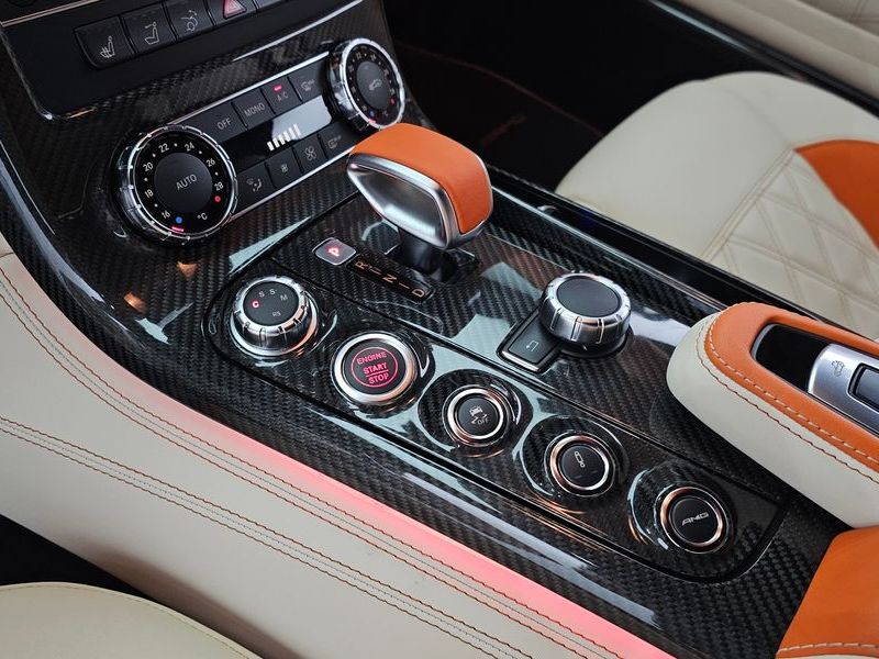 2012 Mercedes-Benz SLS AMG Roadster C197 photo 9