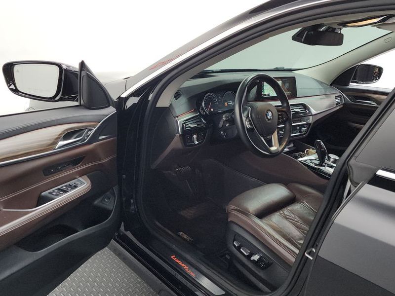 2018 BMW 6 Series 630d xDrive Luxury photo 10