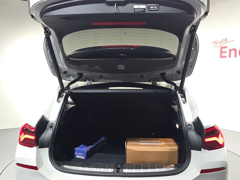 2020 BMW X2 xDrive20i Advantage photo 18