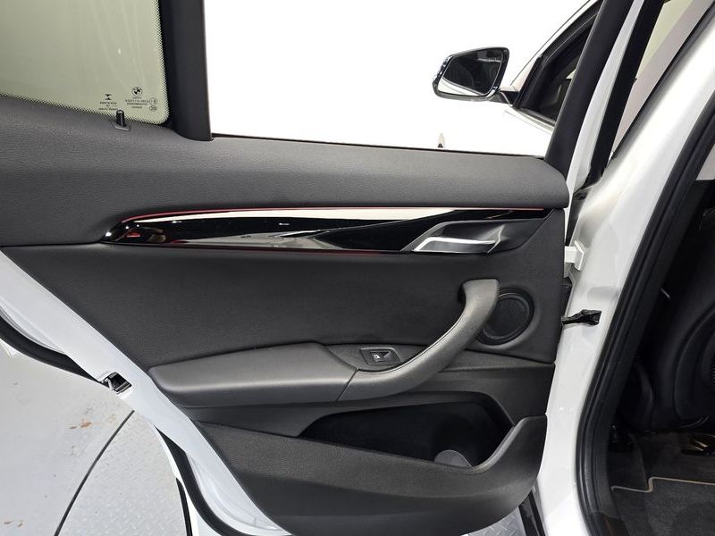 2020 BMW X2 xDrive20i Advantage photo 25