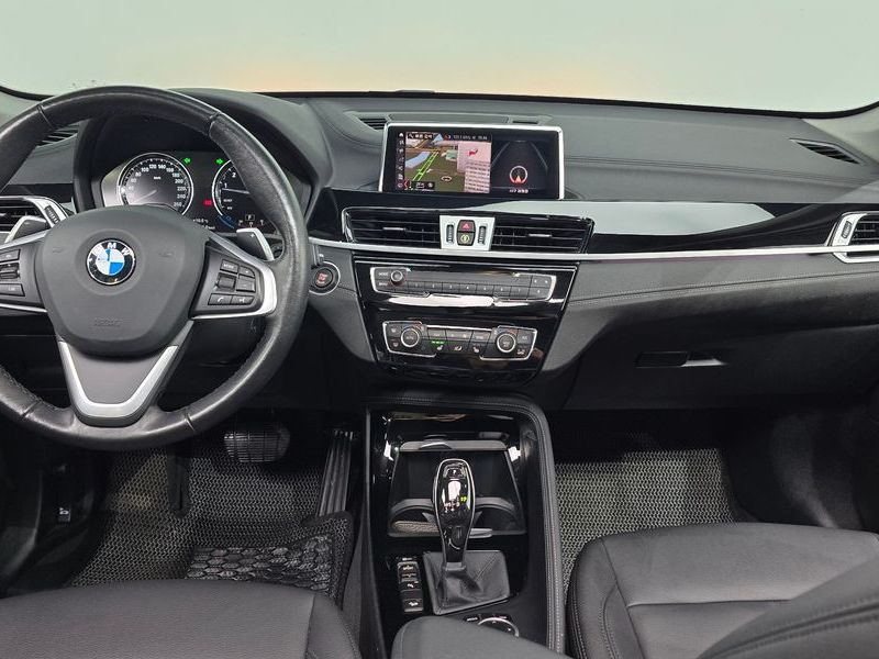2022 BMW X1 xDrive 20i xLine photo 7