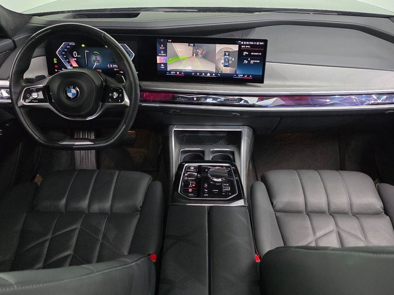 2023 BMW 7 Series 740d xDrive Design Pure Excellence photo 7