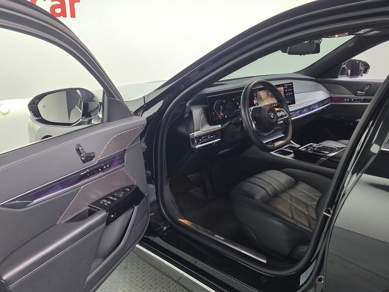 2023 BMW 7 Series 740d xDrive Design Pure Excellence photo 11