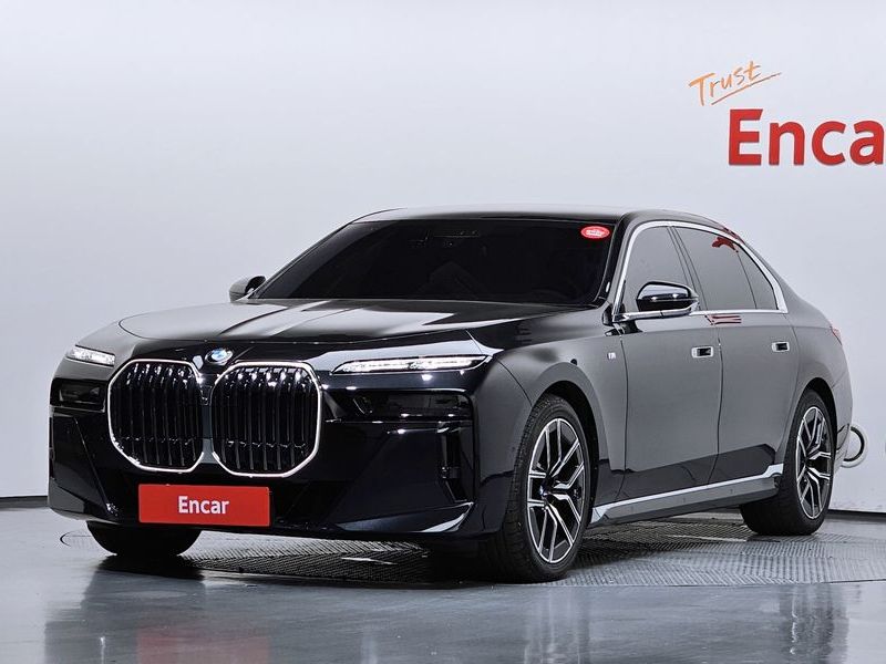 2025 BMW 7 Series 740d xDrive M Sport photo 1