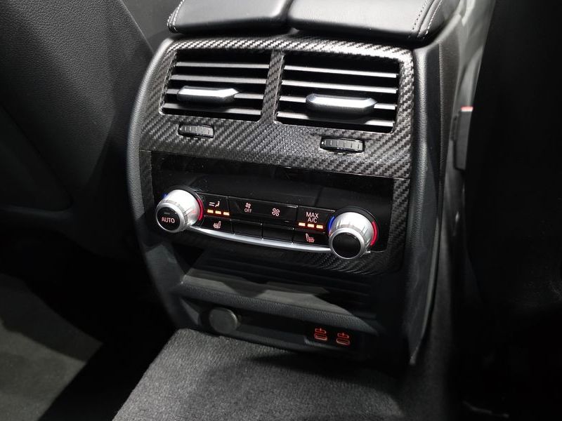 2021 BMW 5 Series 530i Luxury photo 19