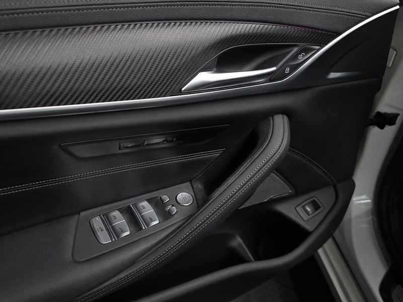 2021 BMW 5 Series 530i Luxury photo 27