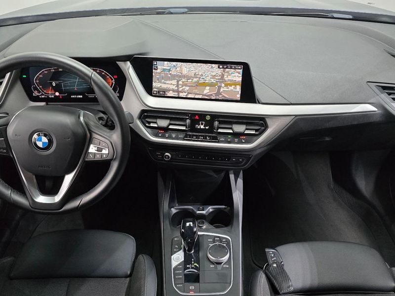 2021 BMW 1 Series 118d Joy photo 7