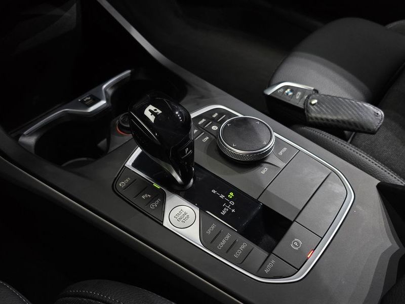 2021 BMW 1 Series 118d Joy photo 9