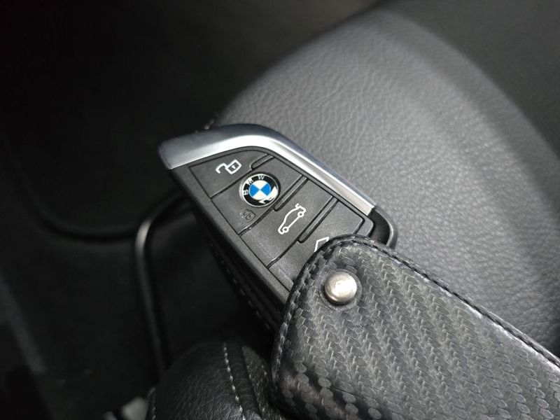 2021 BMW 1 Series 118d Joy photo 27
