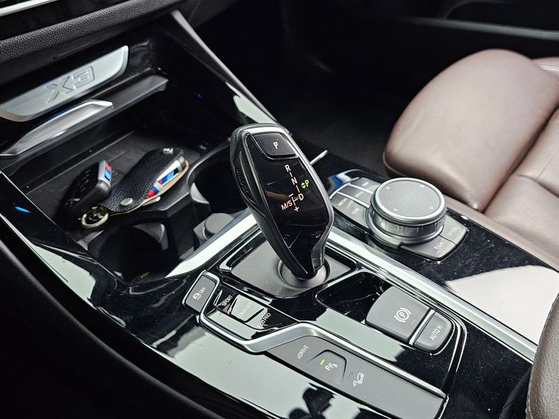 2021 BMW X3 xDrive 30e M Sport photo 9