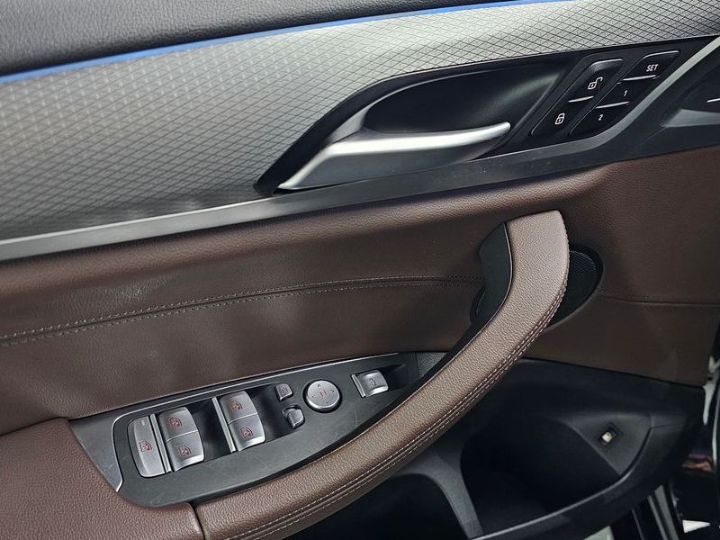 2021 BMW X3 xDrive 30e M Sport photo 18