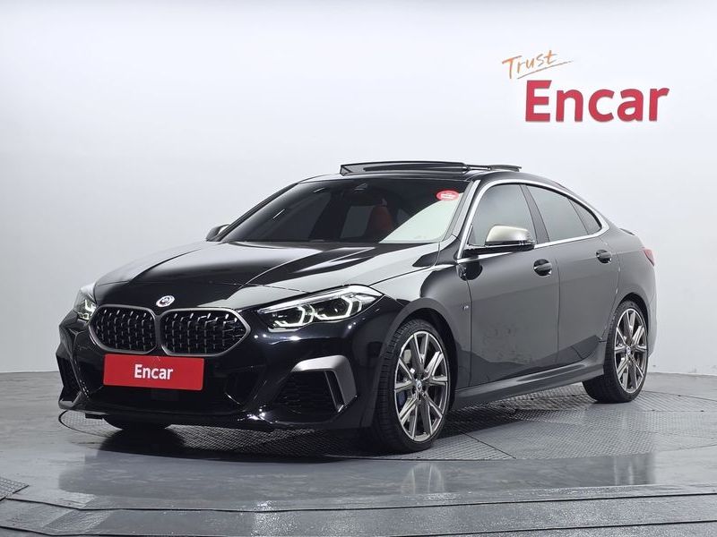 2023 BMW 2 Series M235i xDrive photo 1