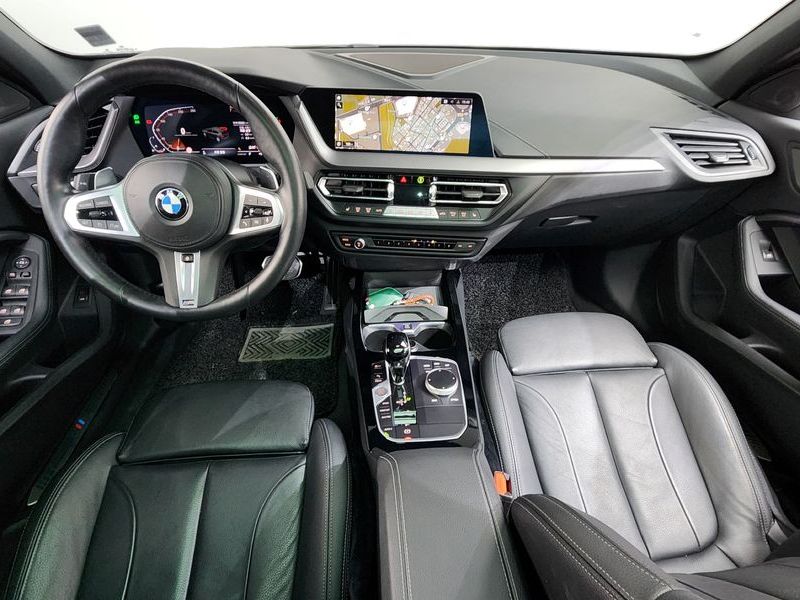 2022 BMW 1 Series 120i M Sports photo 7