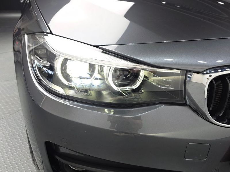 2020 BMW 3 Series GT 320d photo 22
