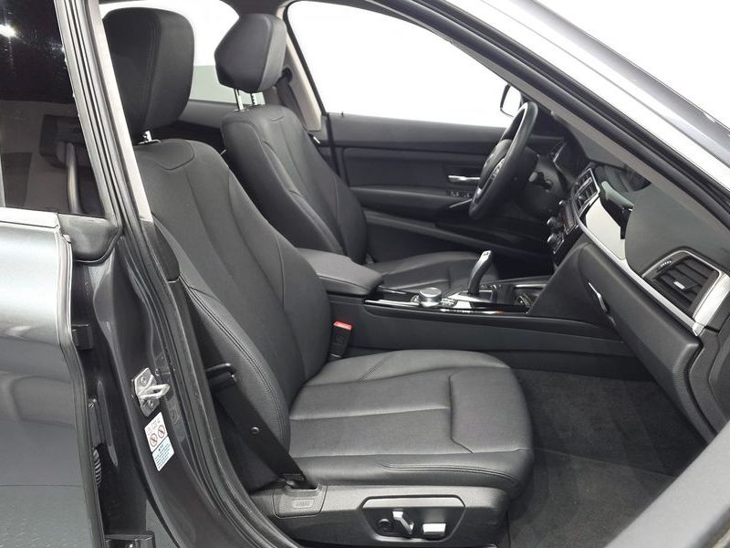 2020 BMW 3 Series GT 320d photo 26