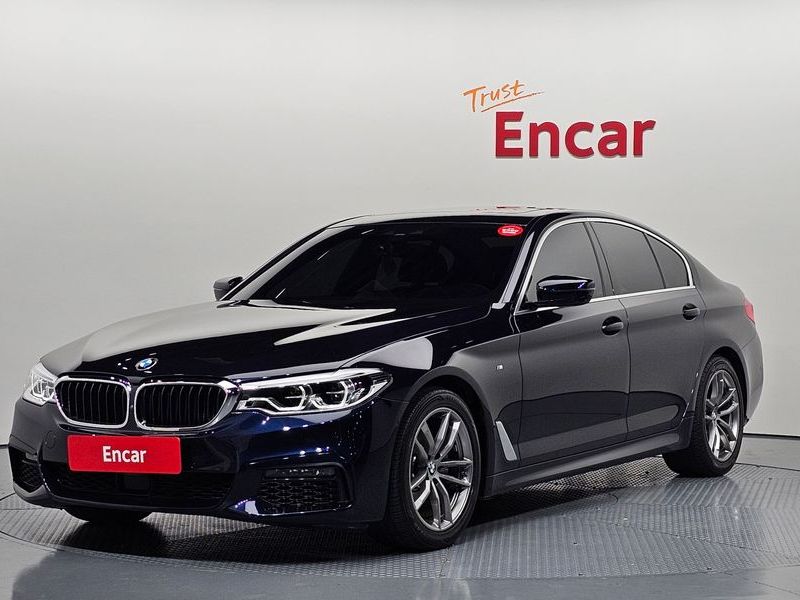 2019 BMW 5 Series 520d M Sport Package Plus photo 1