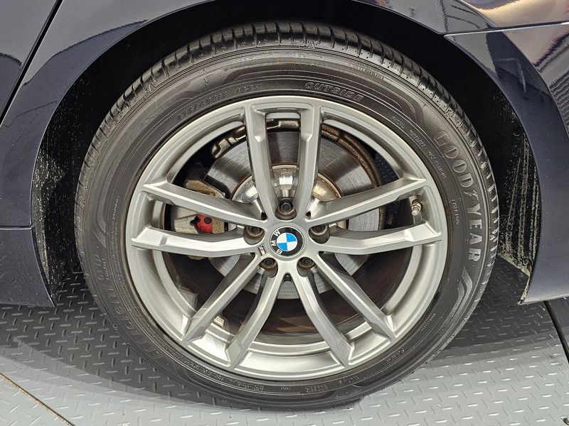 2019 BMW 5 Series 520d M Sport Package Plus photo 21