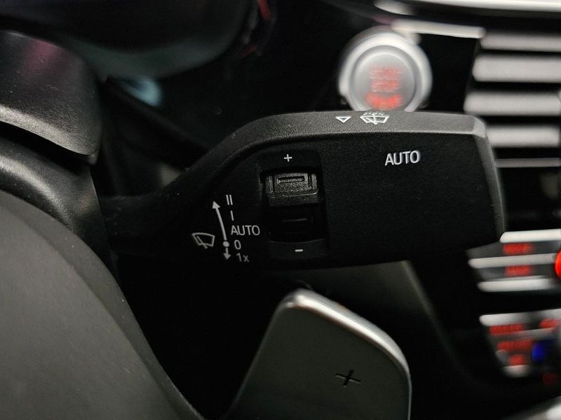 2019 BMW 5 Series 520d M Sport Package Plus photo 28